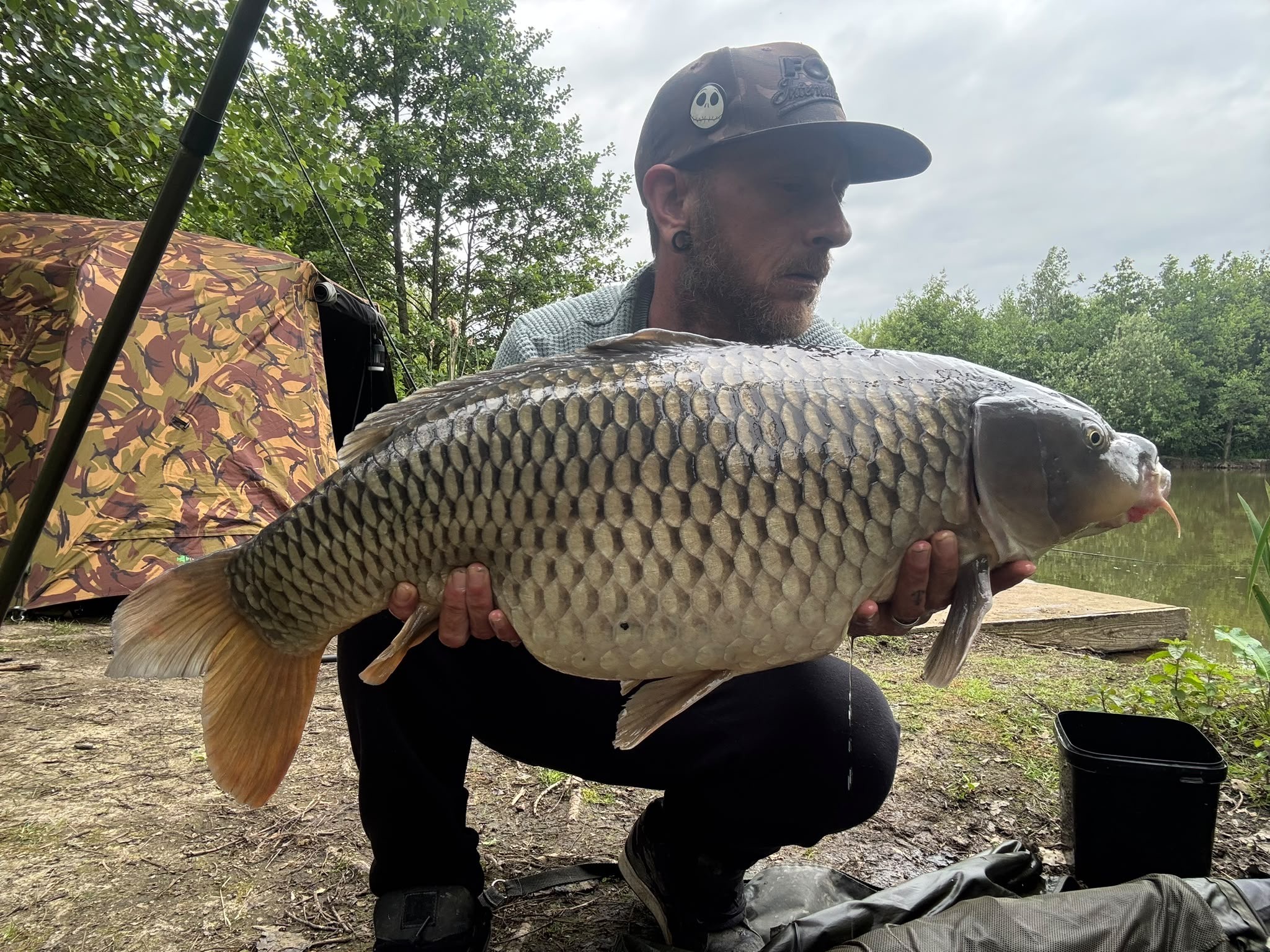 Jason with a carp caught at Alderwood Fishery